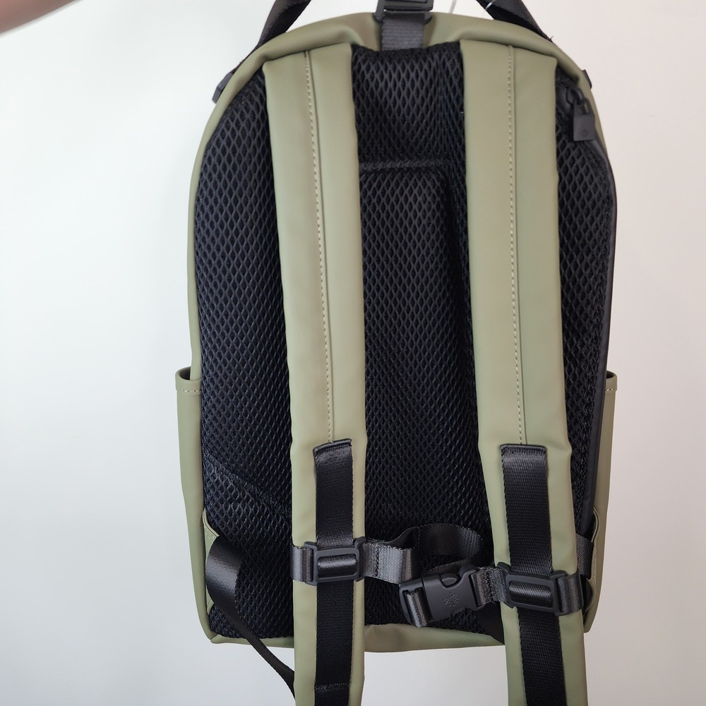 RAINS Clip Front Backpack W3 Marsh Green Waterproof Laptop Bag NWT - Picture 3 of 9